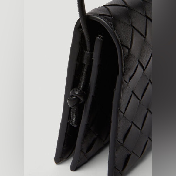 Bottega veneta wallet on a strap shoulder bag in black - Picture 4 of 12